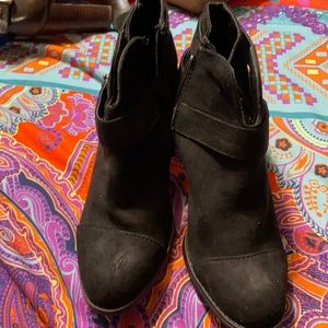 Black  suede look. shoe boots🔥🔥🔥 with stylish only buckle